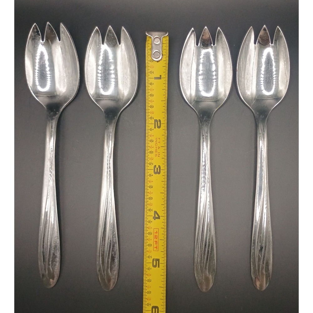 Dynamic (Stainless) by International Silver‎ - 4 pieces